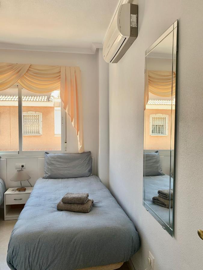 Апартаменти Holidoo Travel "El Divino 127" Лос-Алькасарес Екстер'єр фото